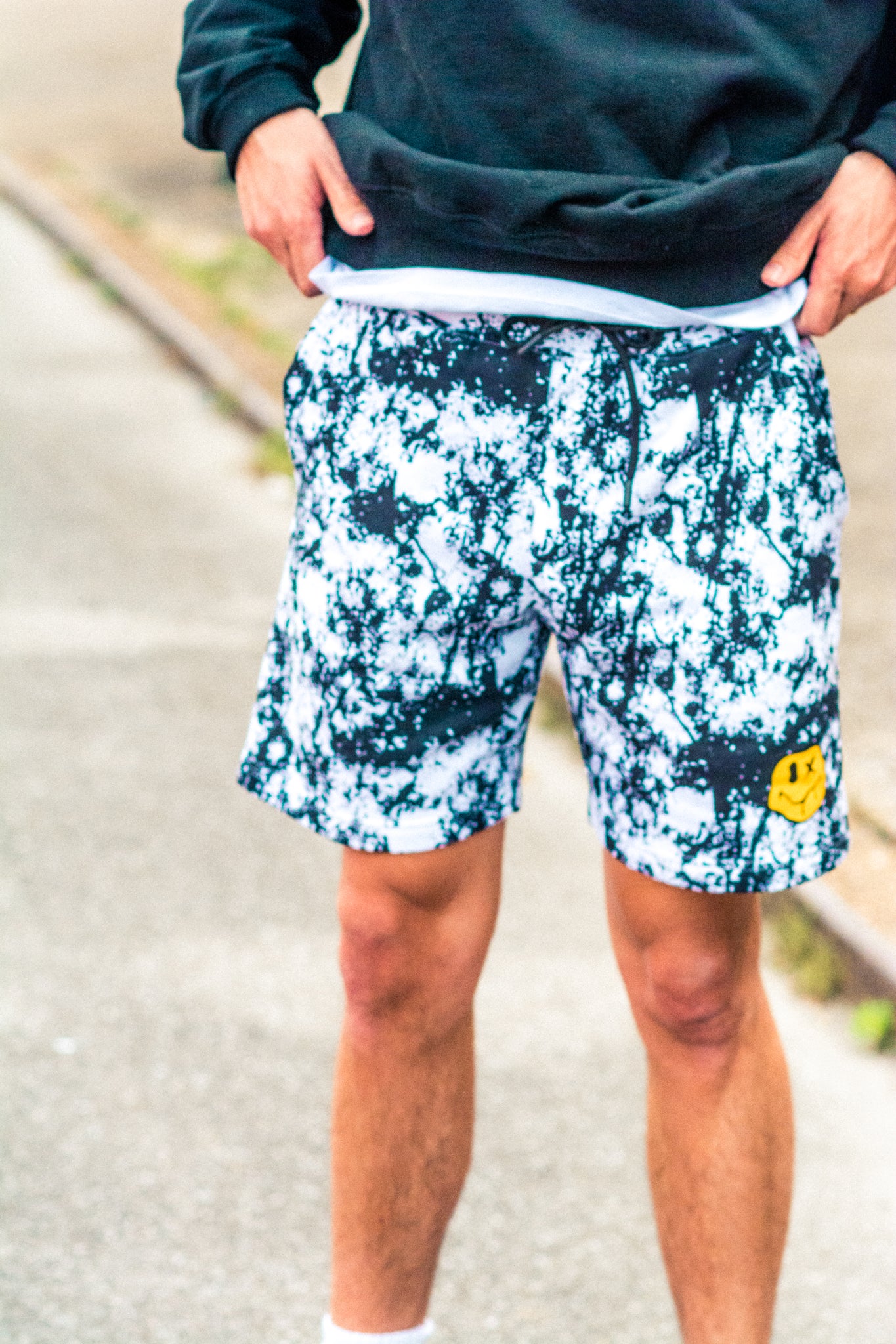 STREET GRAFFITI SWEAT SHORTS KITS BRAND  affordable Womens and Mens trendy online streetwear fashion boutique 