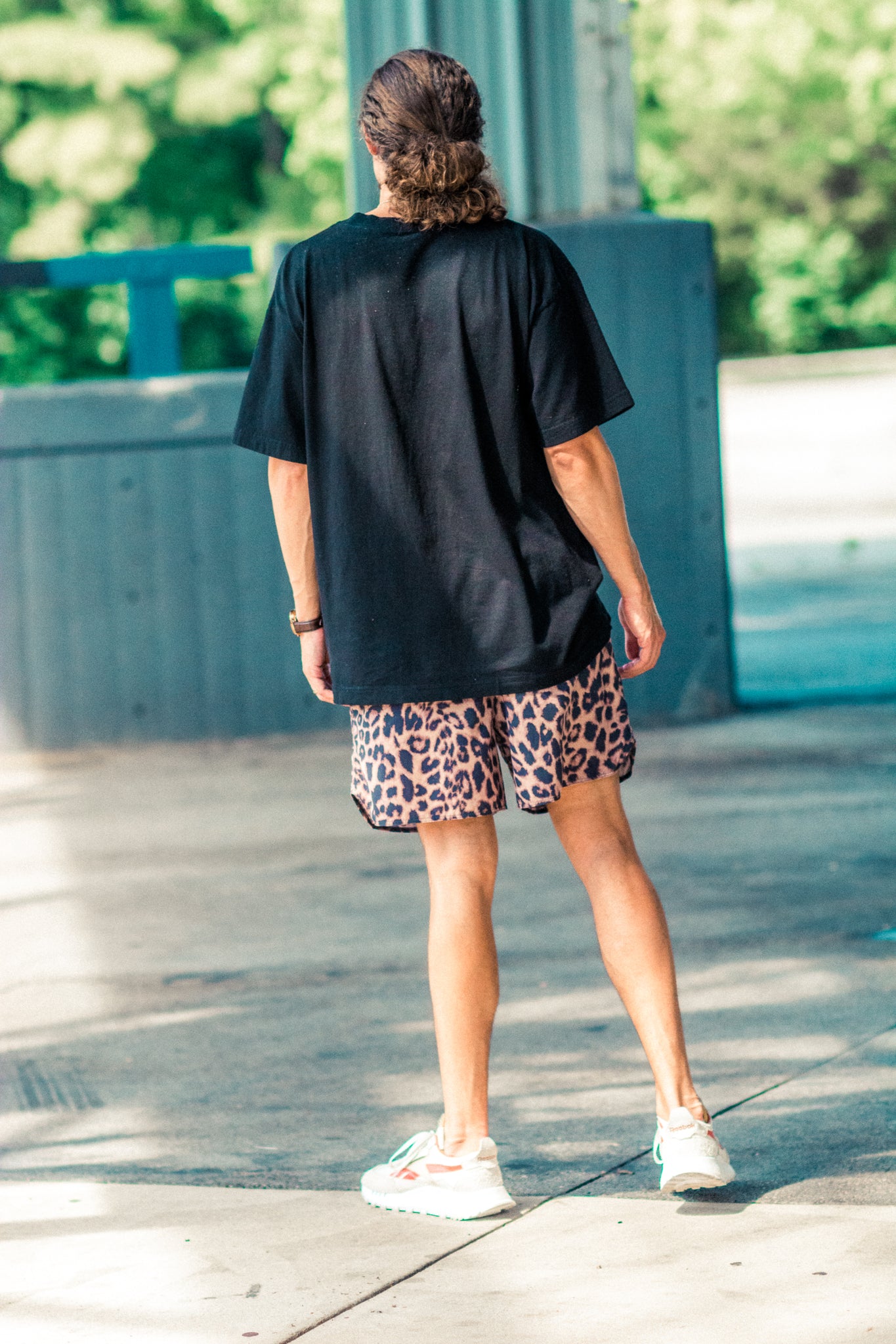ESSENTIALS HEAVYWEIGHT TEE IN BLACK KITS BRAND  affordable Womens and Mens trendy online streetwear fashion boutique 