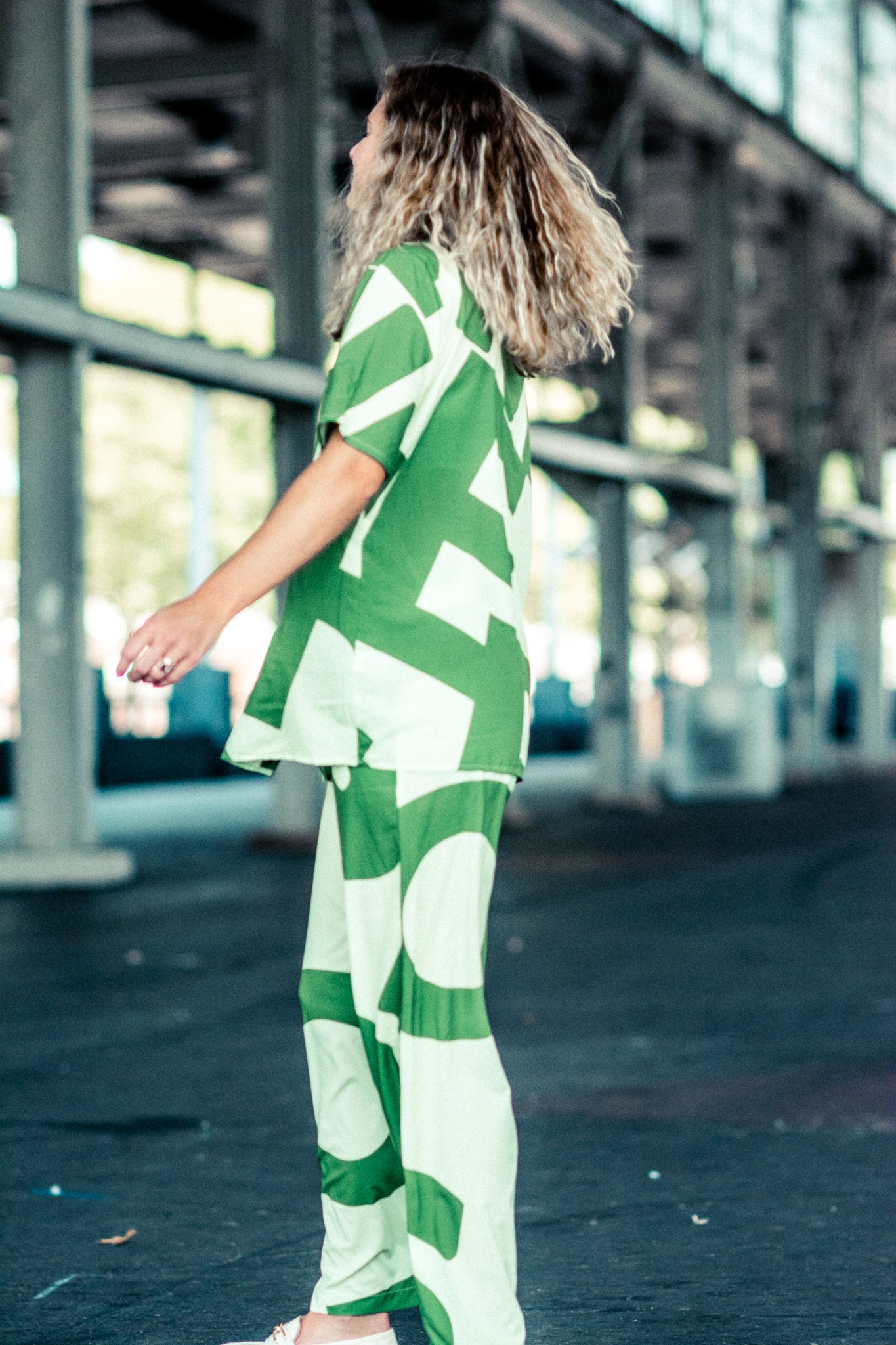 READ MY MIND SET IN GREEN KITS BRAND  affordable Womens and Mens trendy online streetwear fashion boutique 
