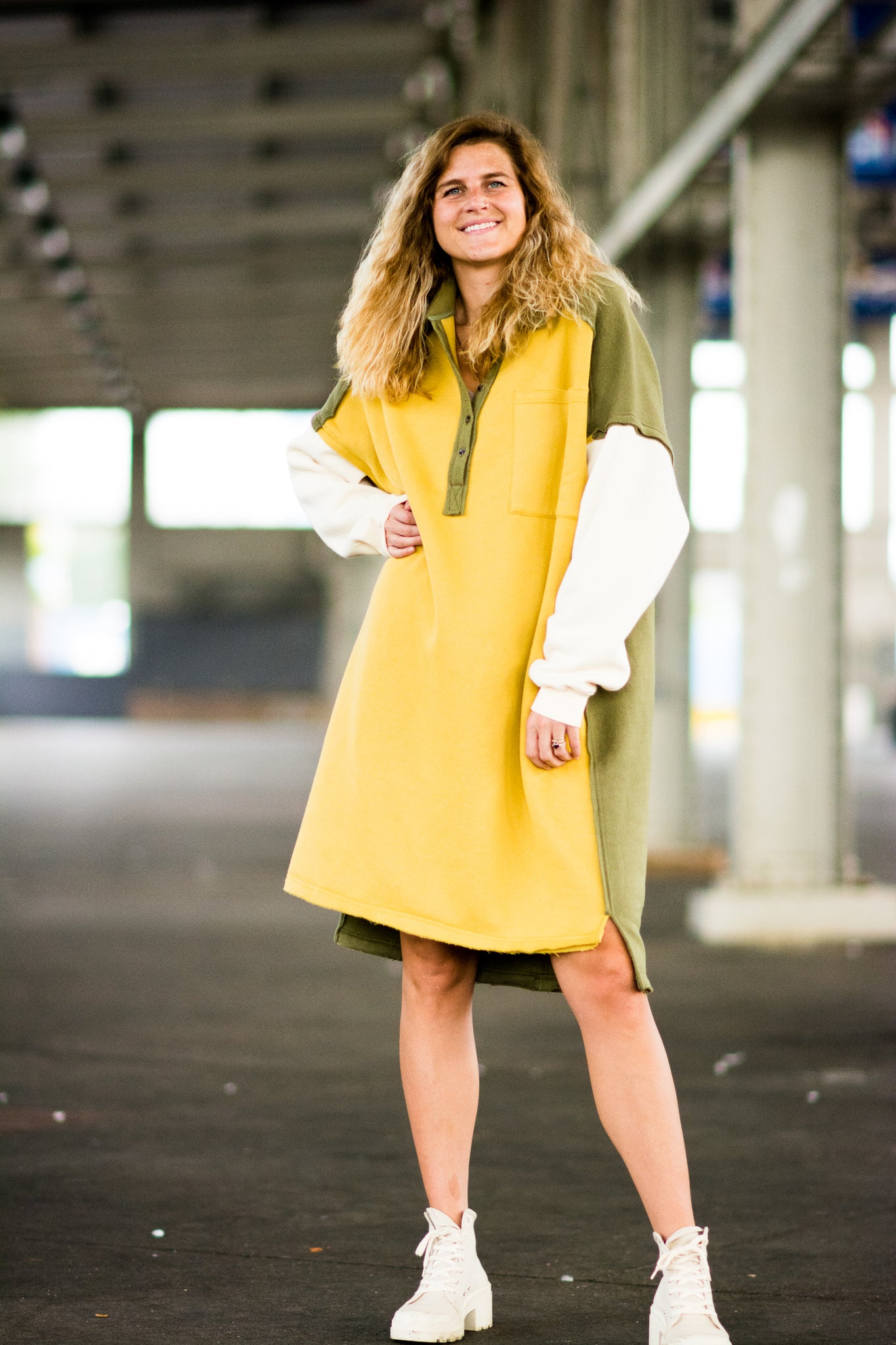 MAIN STREET OVERSIZED SWEATSHIRT DRESS KITS BRAND  affordable Womens and Mens trendy online streetwear fashion boutique 