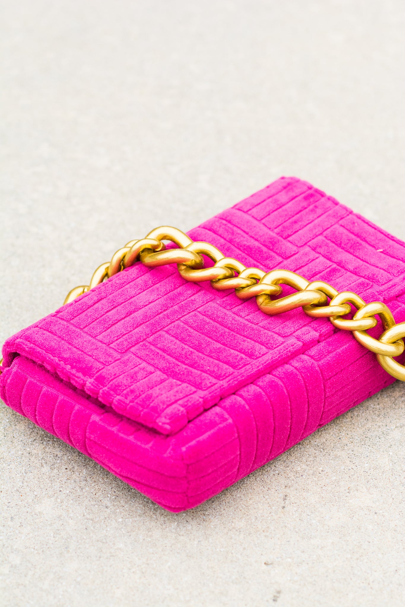 GIRLFRIEND MICRO-SUEDE CHAIN PURSE IN HOT PINK KITS BRAND  affordable Womens and Mens trendy online streetwear fashion boutique 